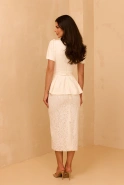 Lurdes – Set in Off-White: Bluse + Rock