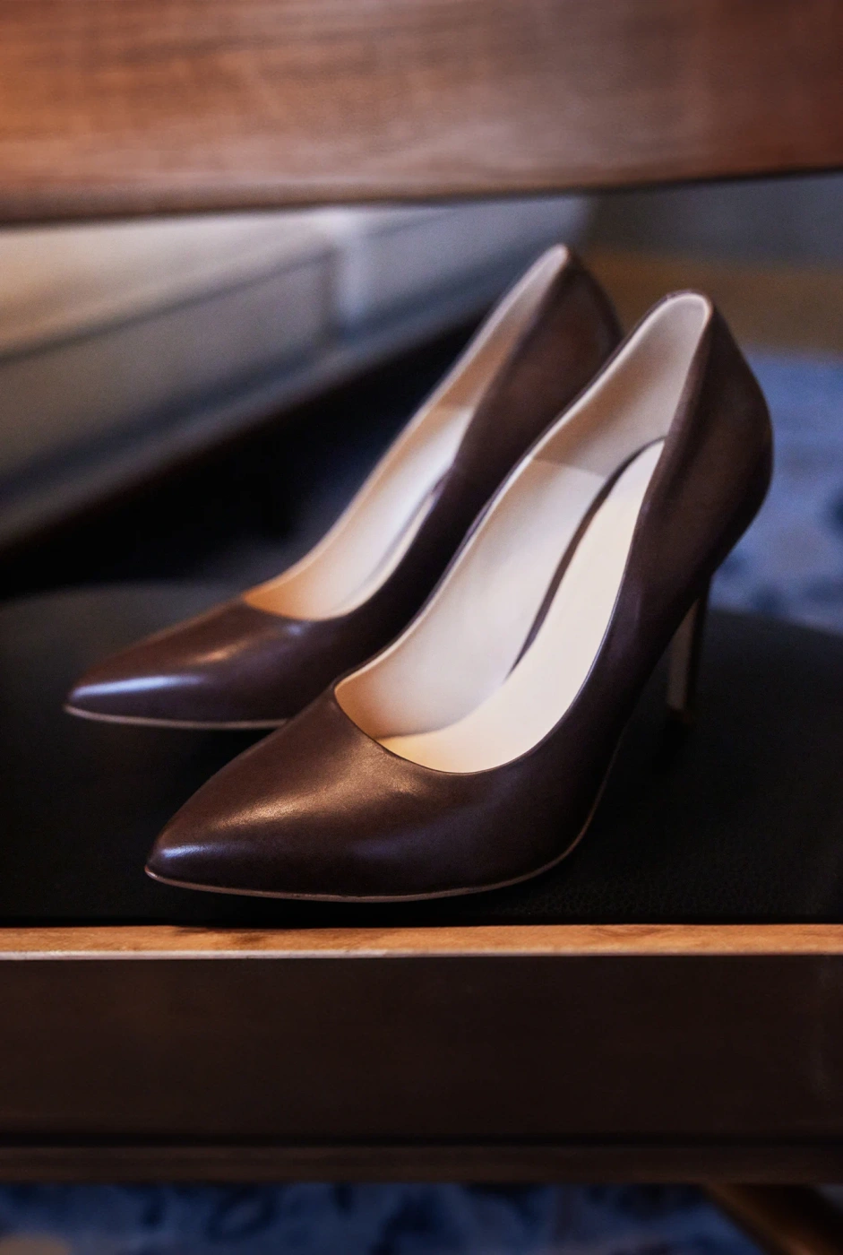 Paris - Classic Leather pumps in Chocolate shade