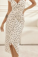 Verity - Exklusives Kleid mit Tupfen
