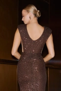 Lerida – braunes Maxikleid mit Pailletten