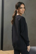 Saura Black - Leichte, bequeme schwarze Pullover mit Logo