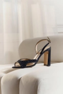 Raffa – black sandals with a glitter application
