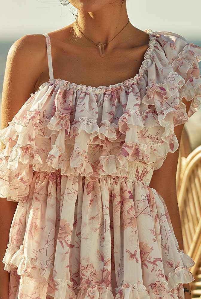 Adora - zartes, asymmetrisches Kleid aus 'Lou Girls'-Logo-Stoff