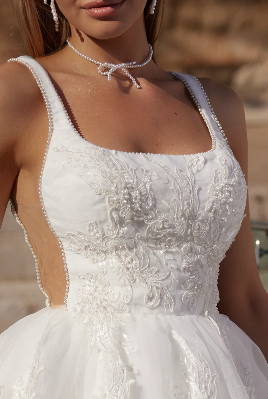 Siula - Mini Wedding Dress with a Unique Pattern and Pearl Trim