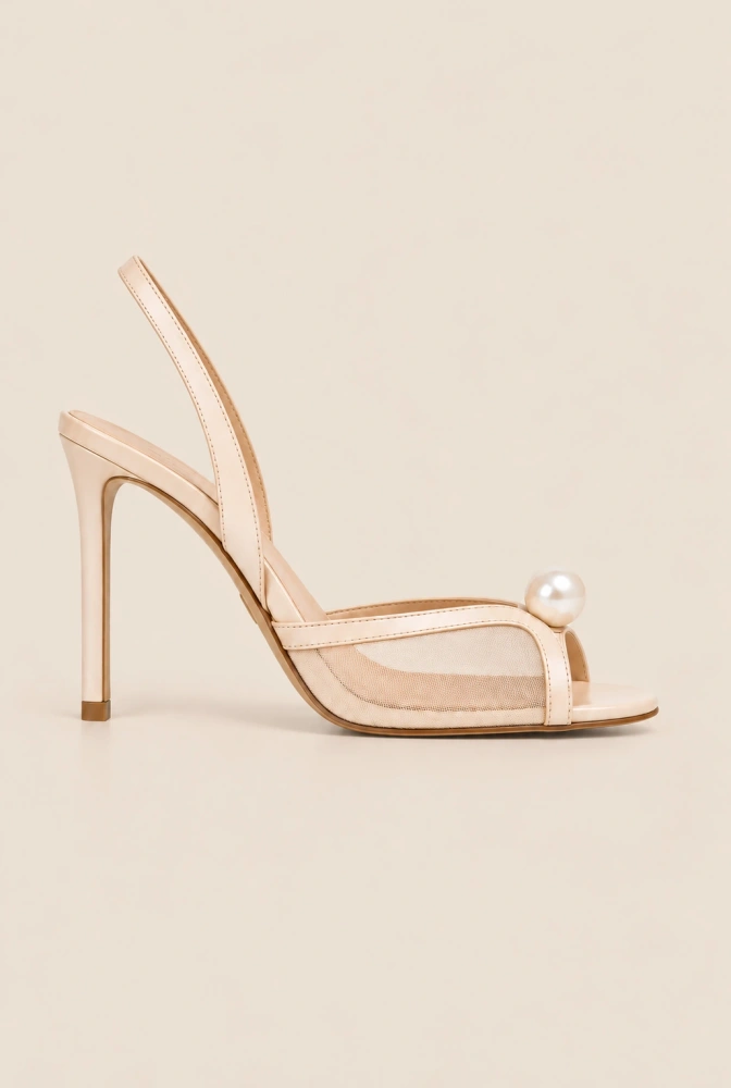 Lumiere – hellbeige Sandalen mit dekorativer Perle