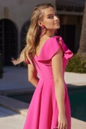 Zachep - Midikleid mit markantem amerikanischem Ausschnitt
