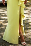 Ana - Asymmetrisches Maxikleid mit Korsett und auffälligen Rüschen