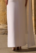 Lilianna - asymmetrisches Brautkleid mit Blumenverzierung