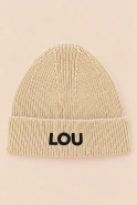 Beigefarbene Wintermütze mit Lou-Logo