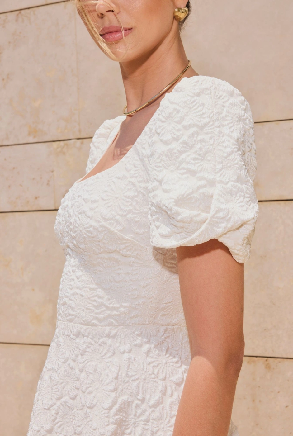 Rebeca – ausgestelltes Midikleid in Ecru