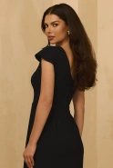 Kasjana – black maxi with delicate silver thread