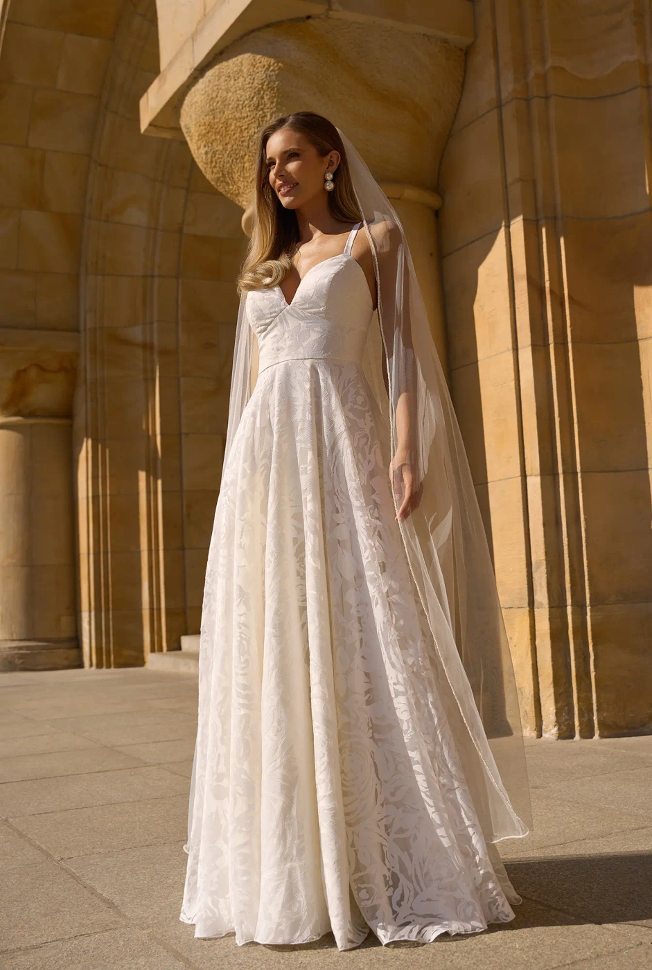 Cambria - Maxibrautkleid mit Spitze