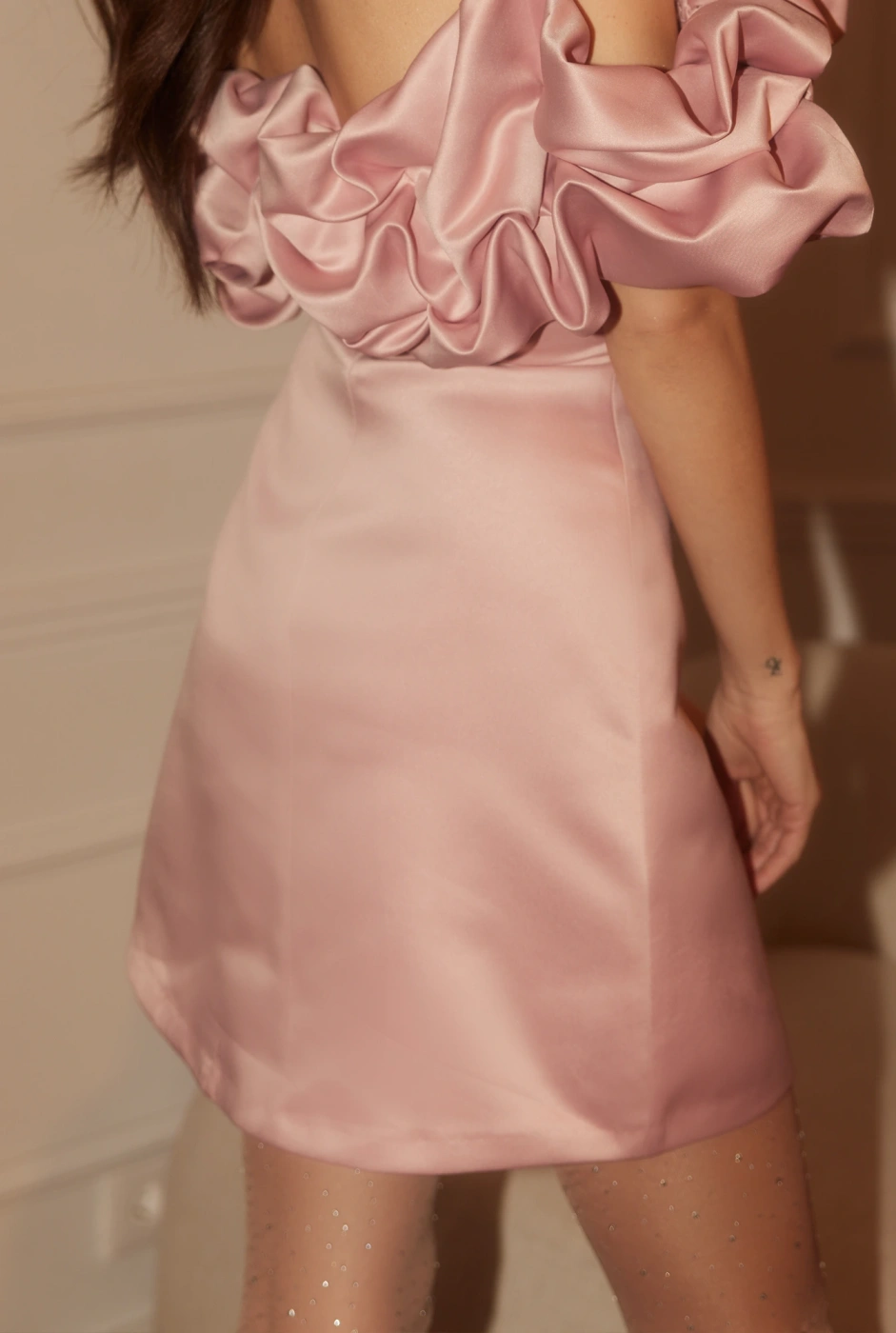 Hemani - Mini Corset Dress in Delicate Pink with Crinkled Collar