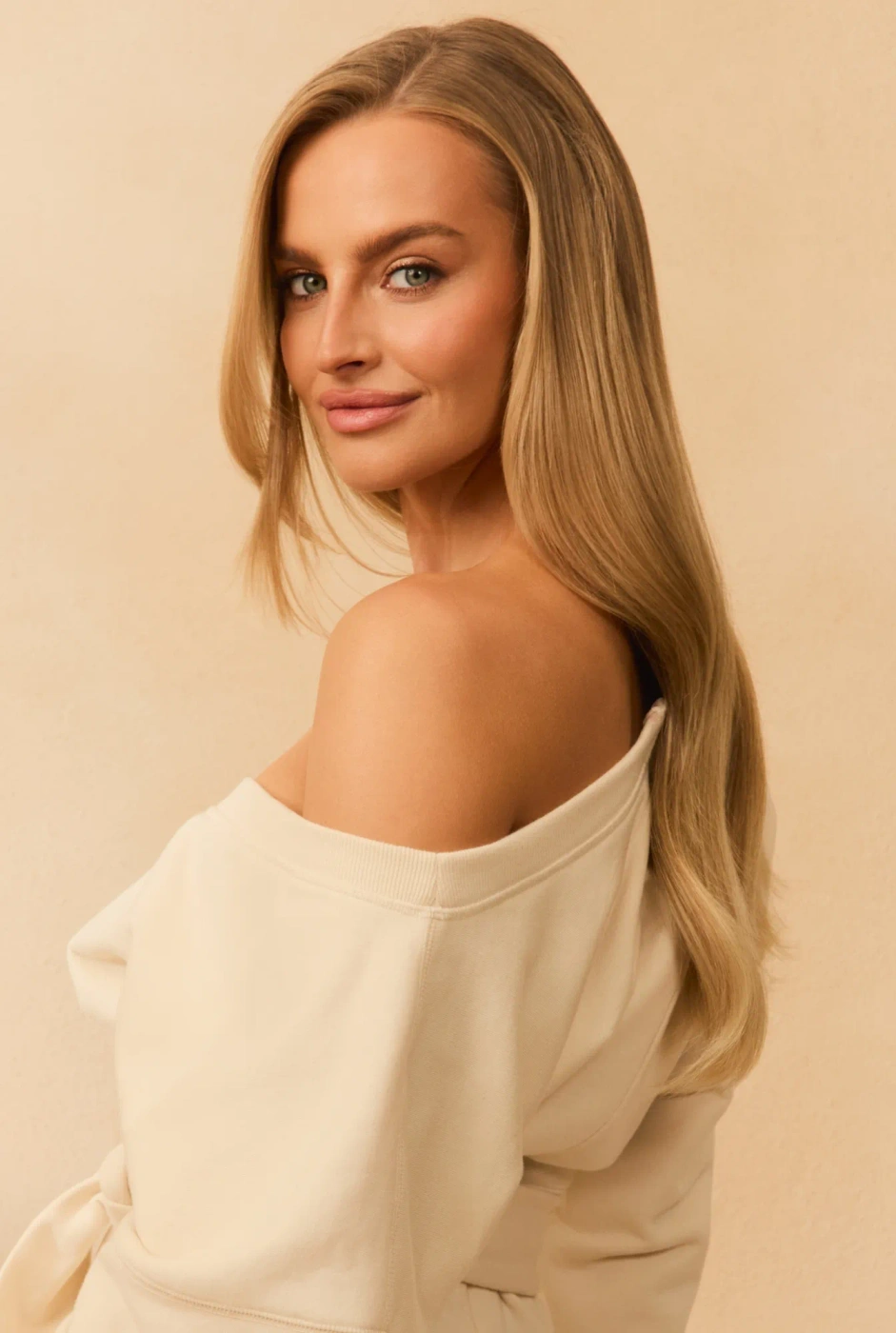 Sunira – cream mini sweatshirt dress