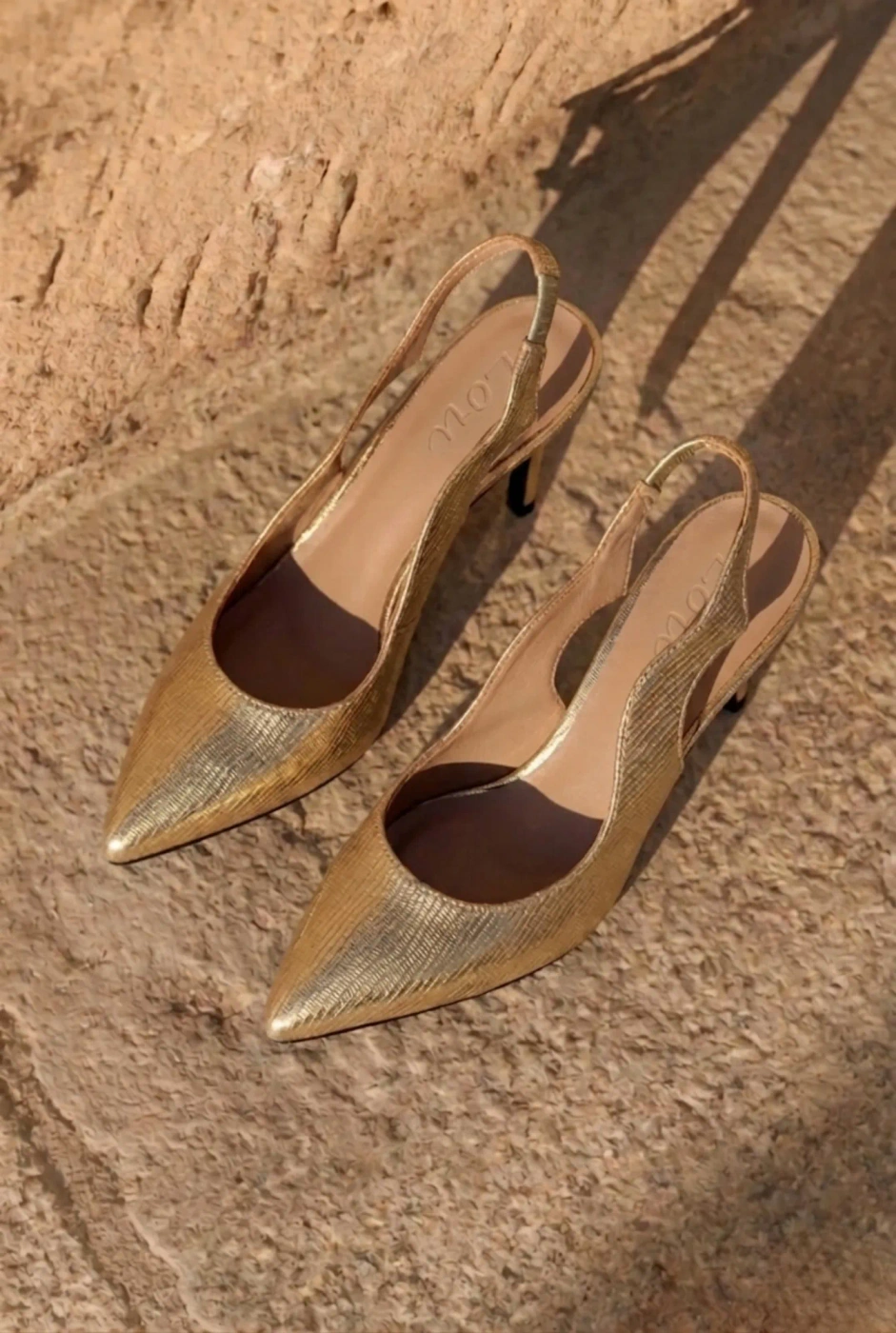 Stevie – gold slingback stilettos