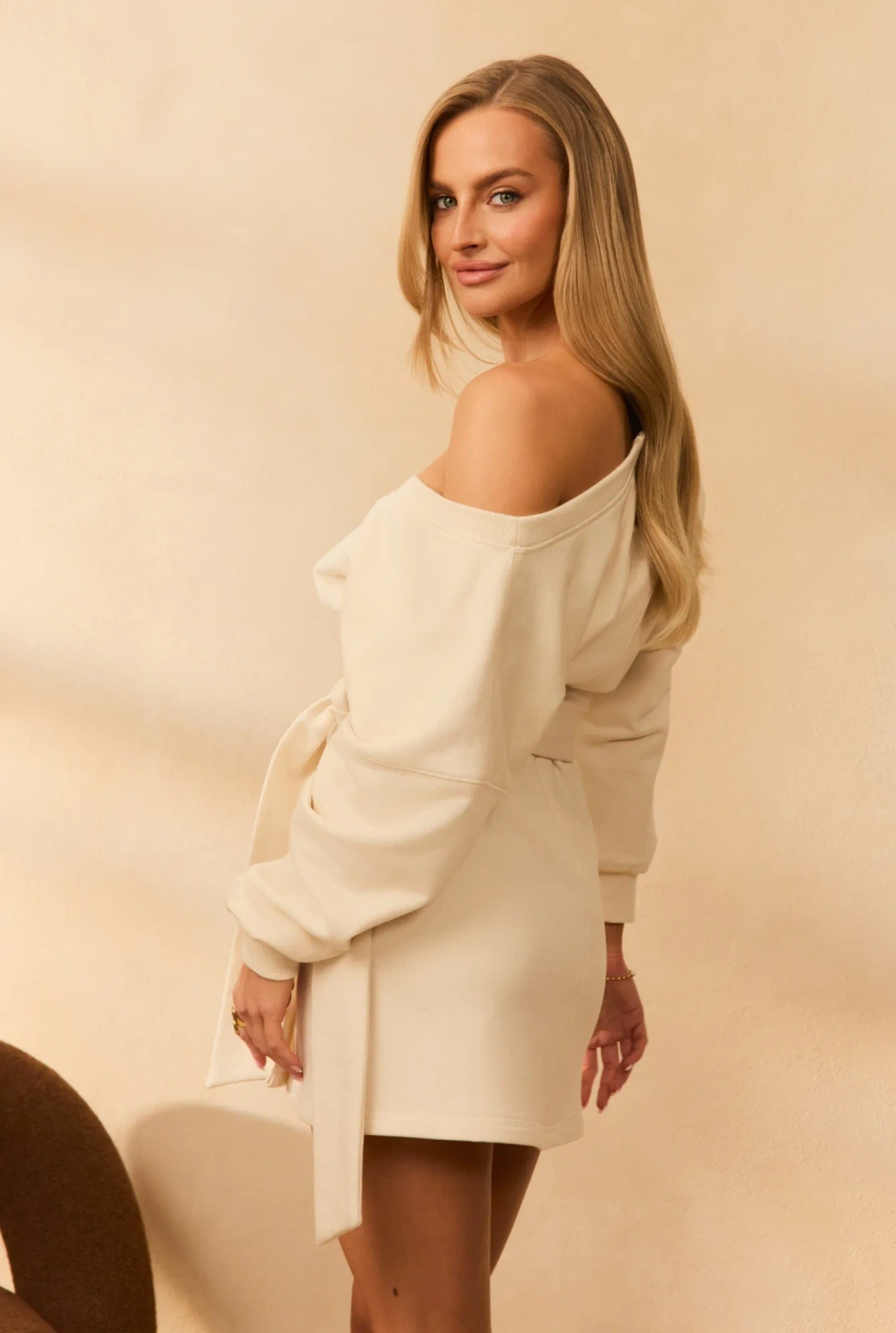 Sunira – cream mini sweatshirt dress