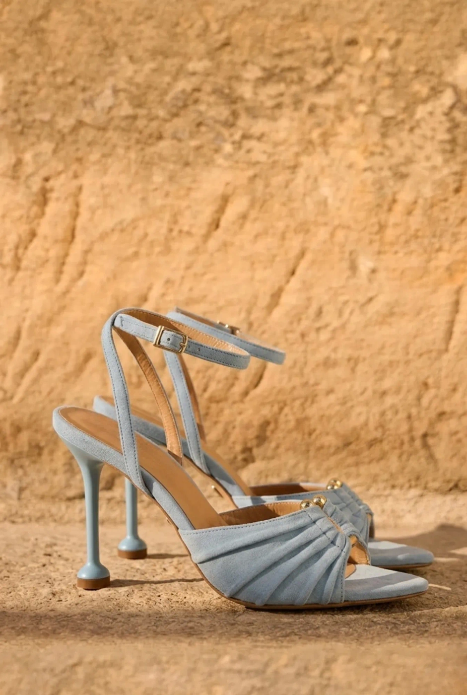 Avialle – blue stiletto sandals with a stable finish