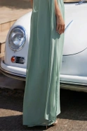Serena - Asymmetrisches Maxikleid mit weiten, abnehmbaren Ärmeln und gerüschtem Unterteil