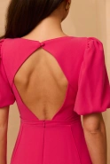 Mitzi - Rosa Midikleid mit Paspelierung an den Nähten
