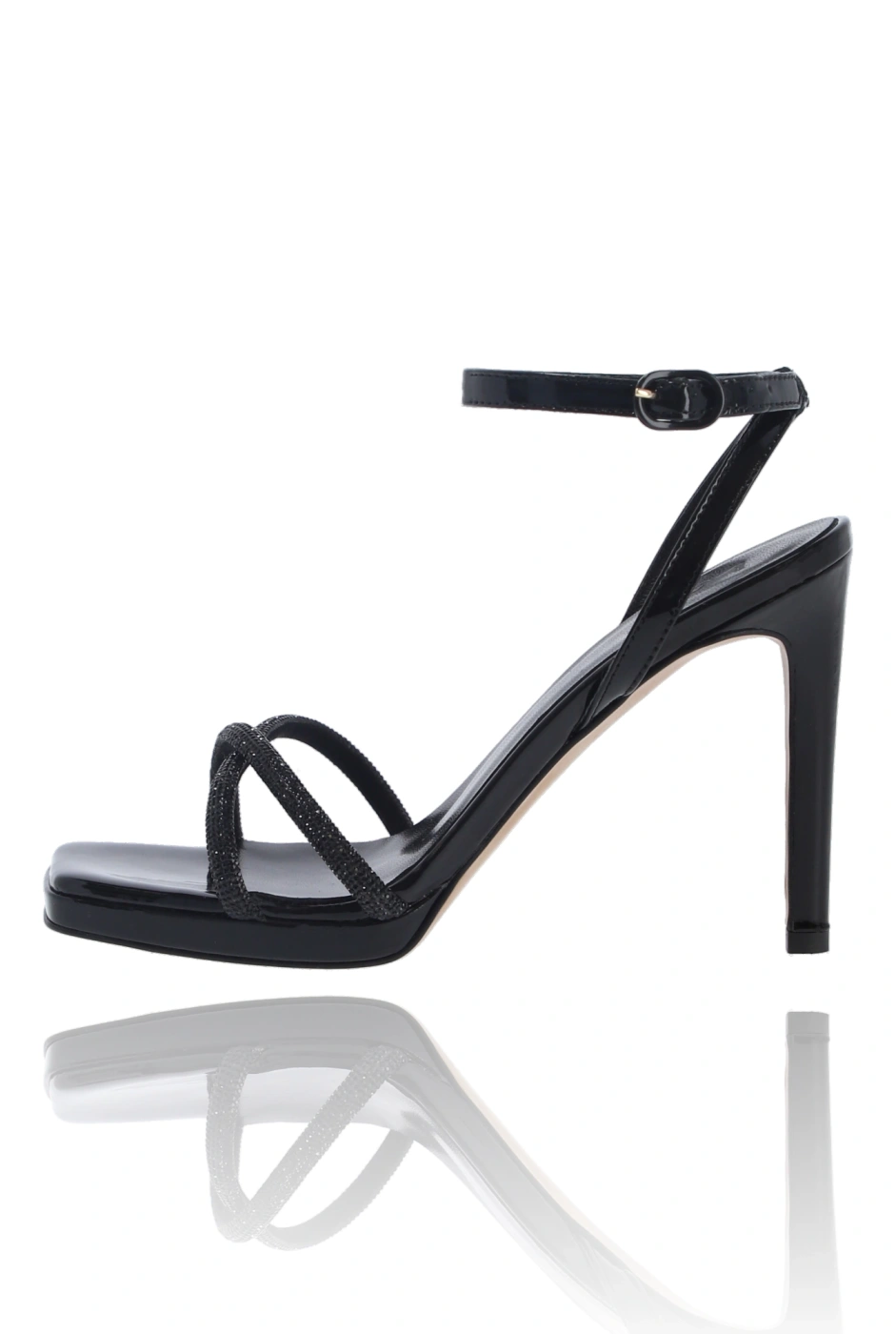 Blackdoe - Naturleder - Lackleder-Sandalen mit glänzenden Riemen