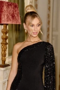 Antonella - Schwarzes Minikleid mit asymmetrischen Ausschnitten